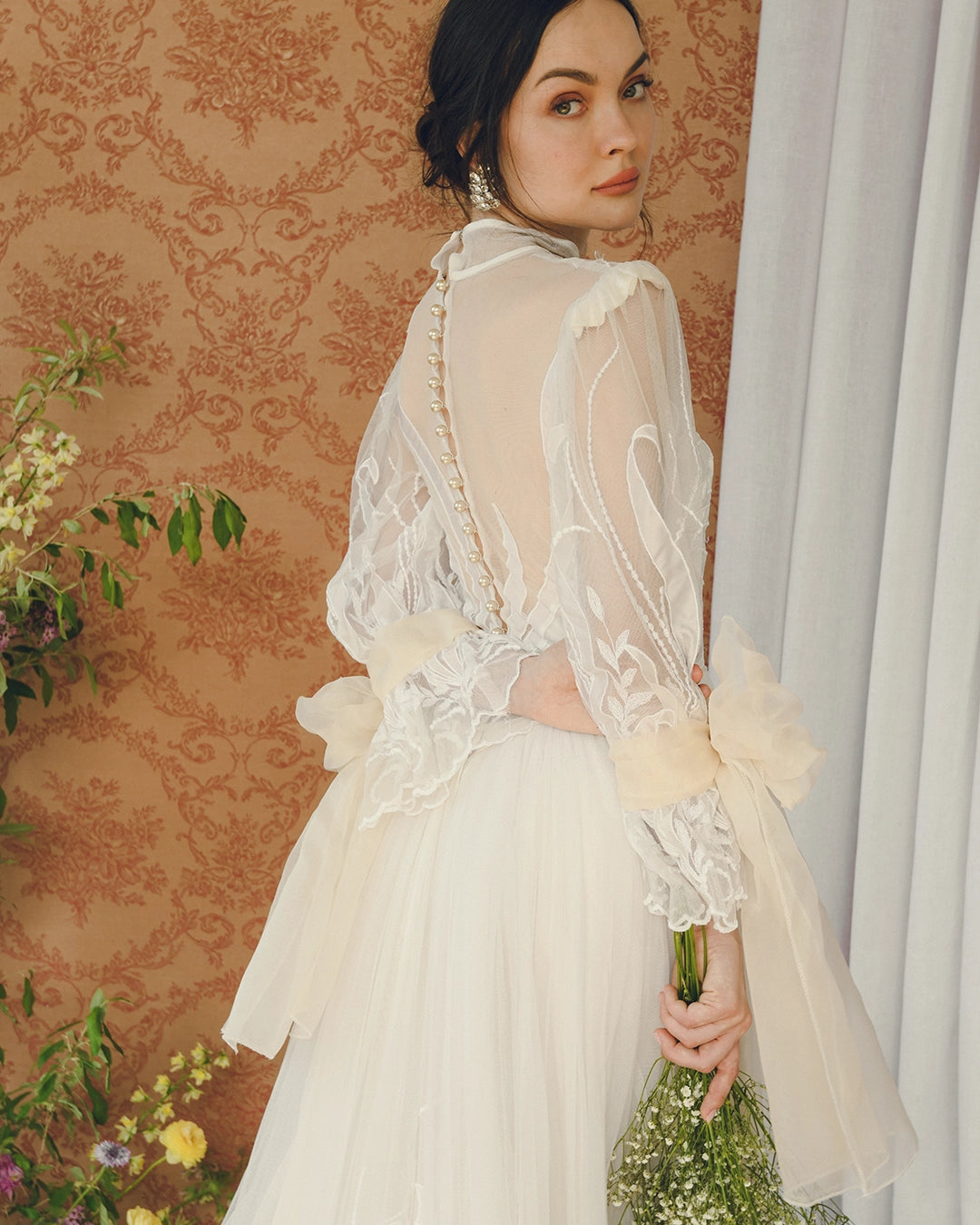 Vintage Bow-Sleeve Wedding Gown With Detachable Tiered Train