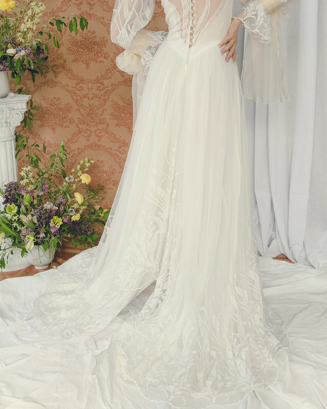 Vintage Bow-Sleeve Wedding Gown With Detachable Tiered Train