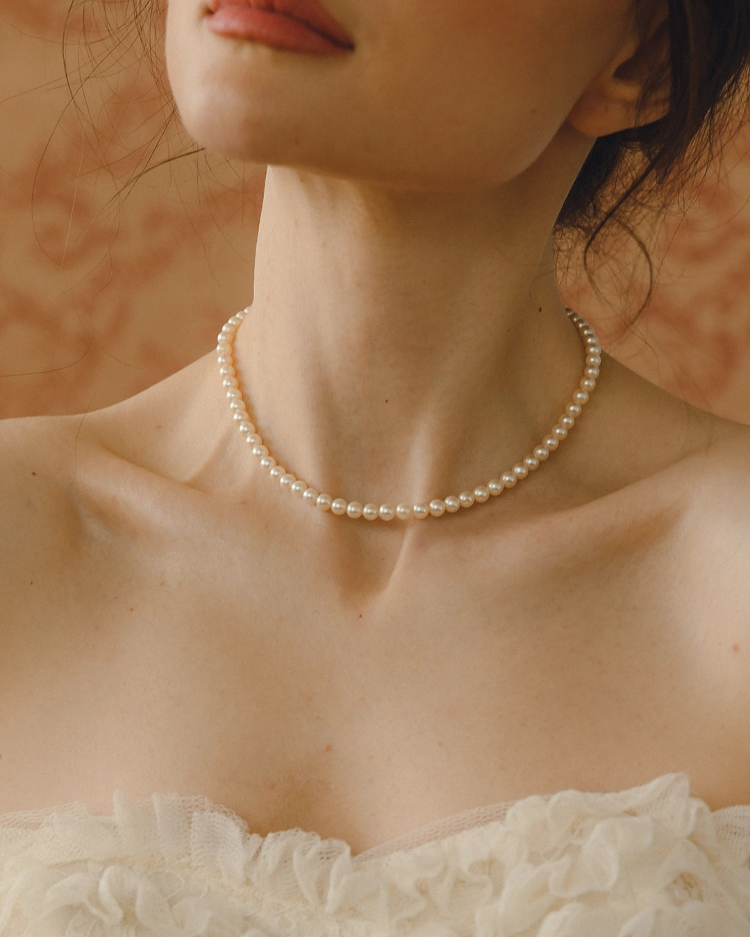 VINTAGE PEARL NECKLACE WITH 10k GOLD CLASP