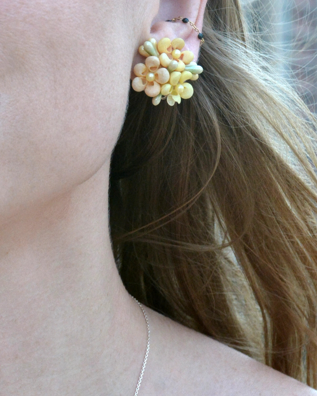 Vintage 1930s Pastel Seashell Choker Necklace + Earrings Set
