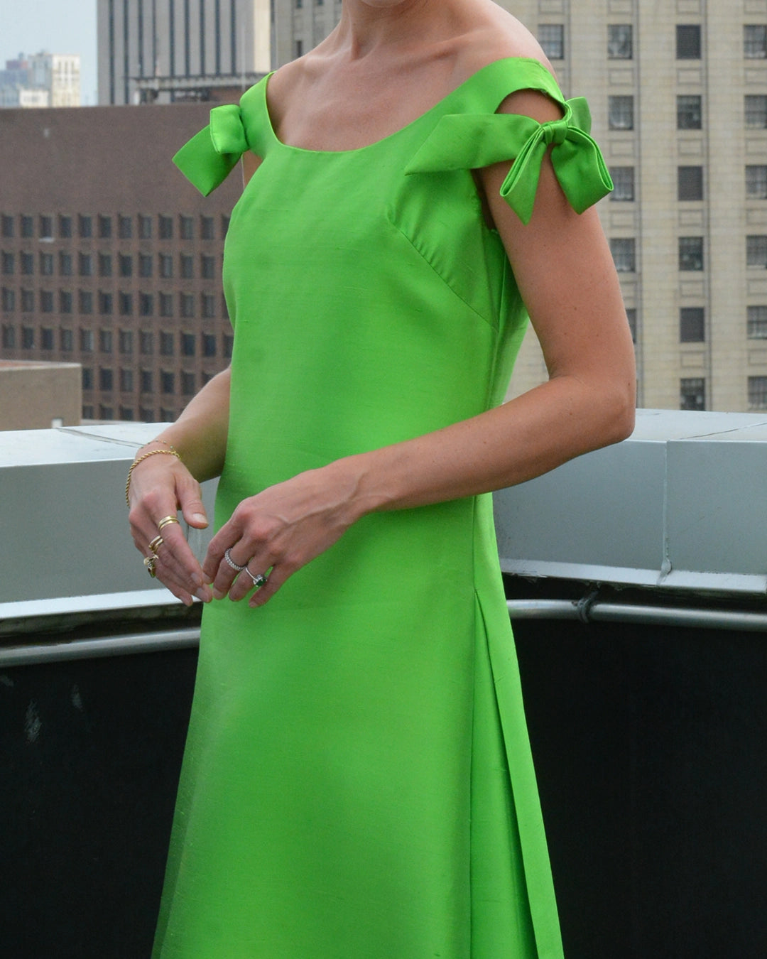 balenciaga evening dress green Image of Evening dress with cape, 1961 (front view), Silk gazaar, Cristbal by Balenciaga, Cristobal (1875-1972)