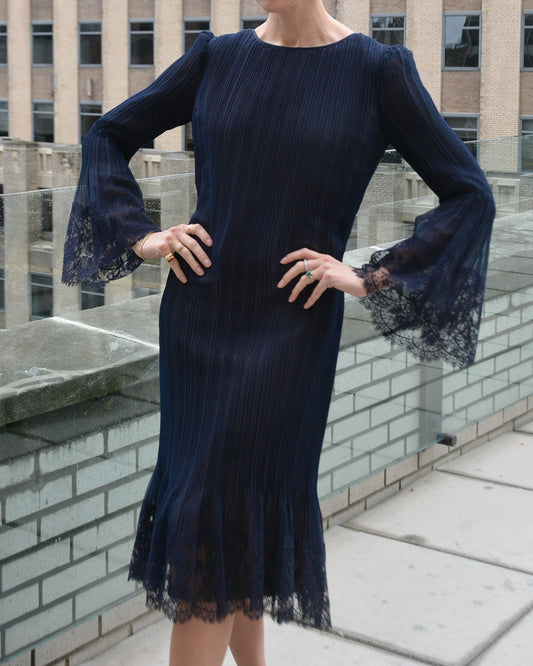 Vintage 1970s Plissé Dress with Lace Trim