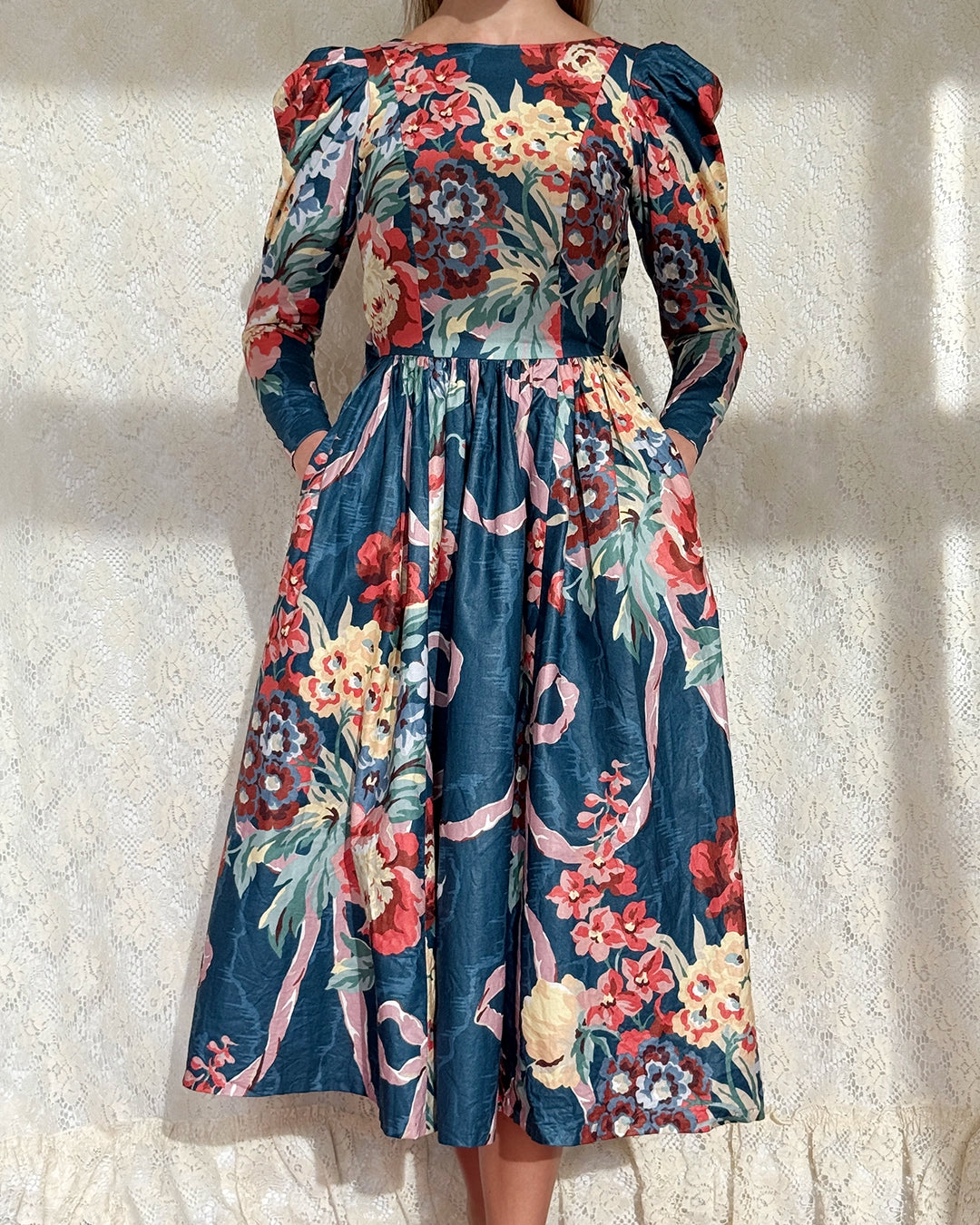 puff sleeve dress vintage 40s Plaid Gown thanks to the high Retro Stage Embroidered Tulle Midi