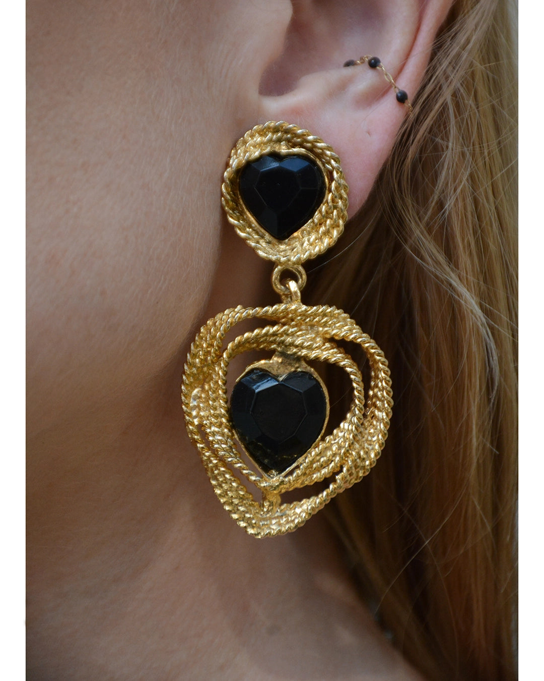 Vintage 90s Twisted Gold Heart-Drop Earrings