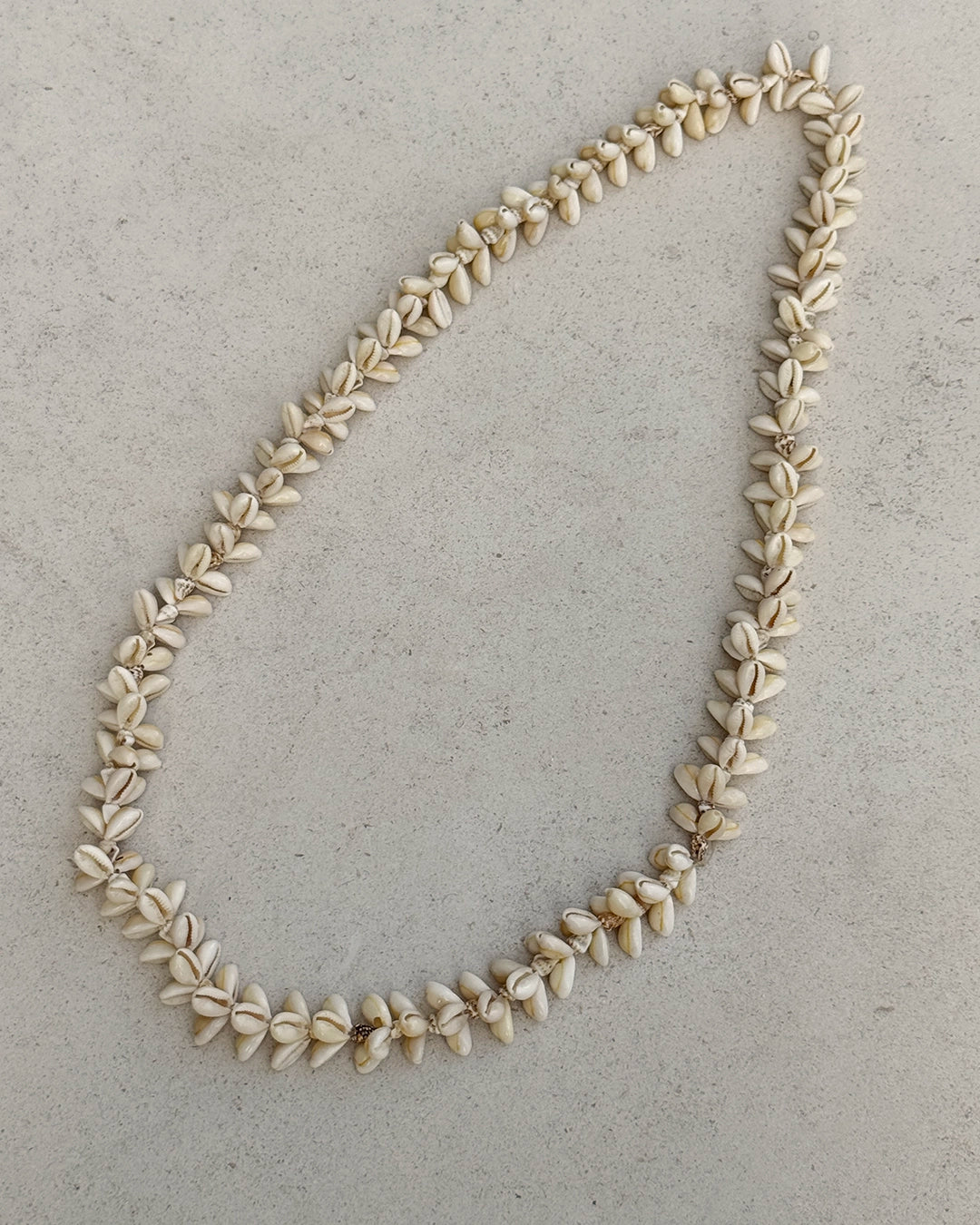 Vintage Chunky Seashell Necklace with Cowrie and Nassa Shells