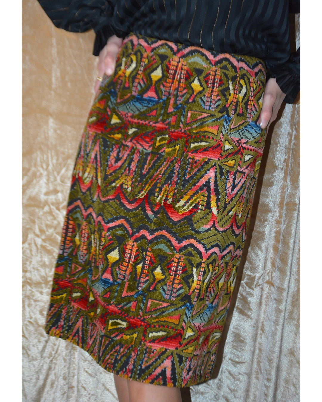 Vintage Floral Tapestry Carpet Skirt