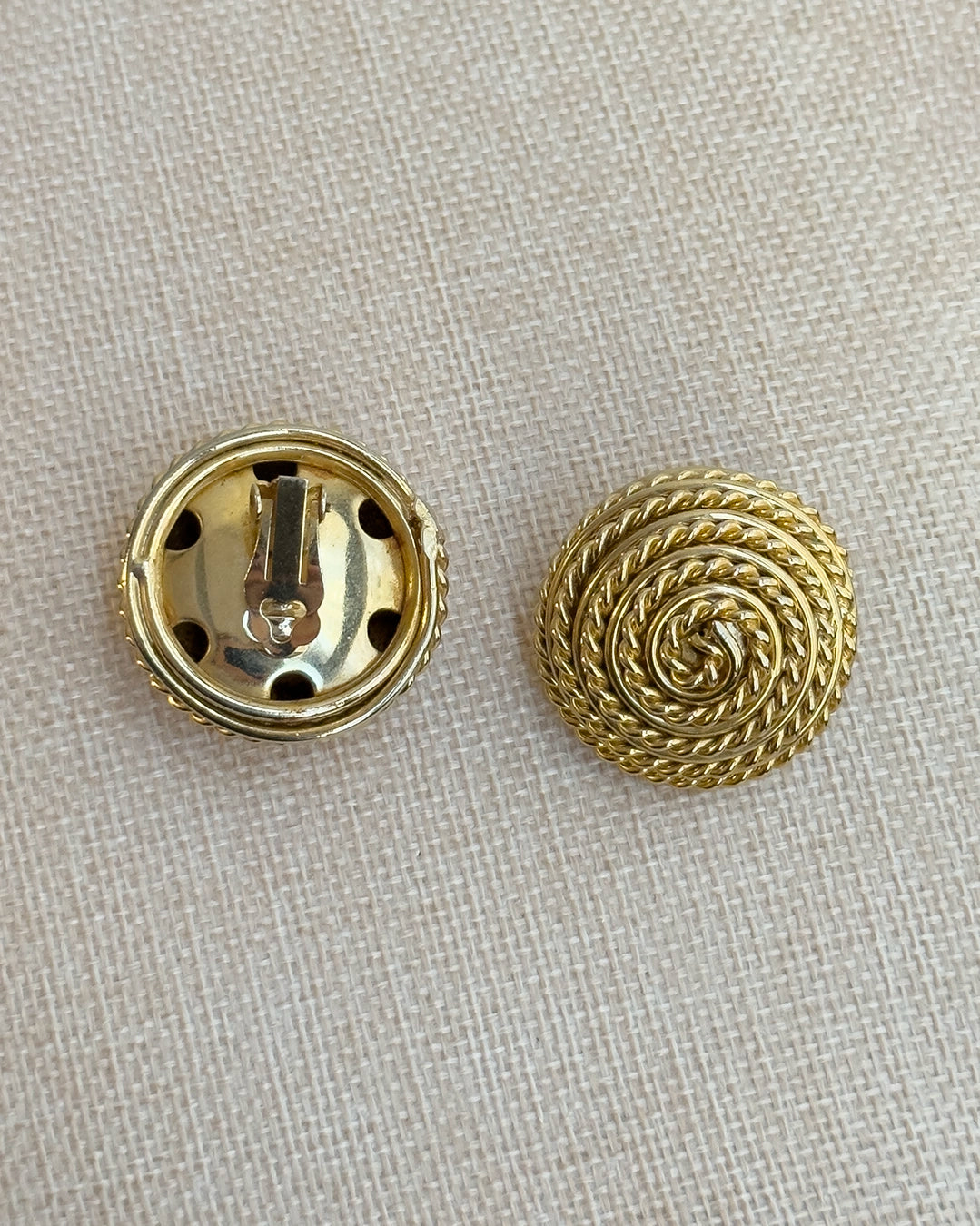 Vintage 1980s Gold Rope Swirl Button Earrings
