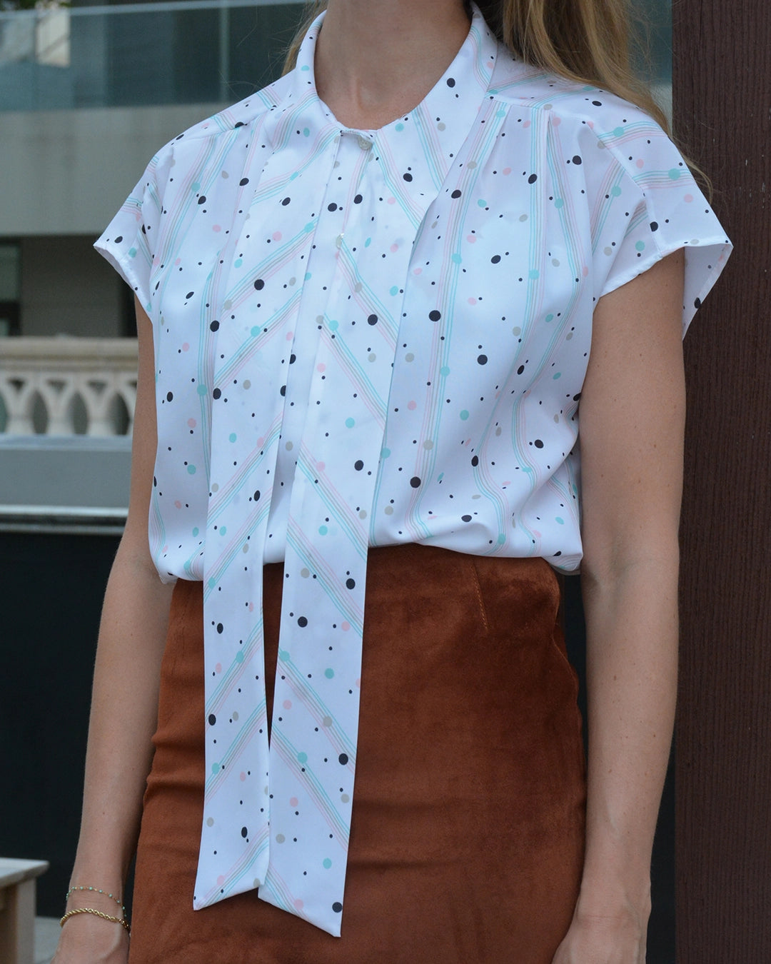 Vintage Graphic Print Pussybow Blouse