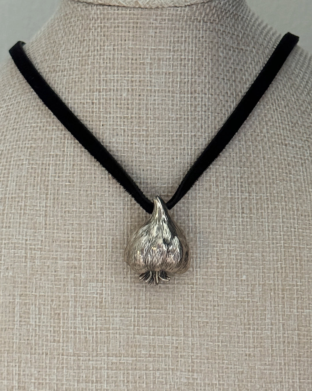 Vintage Sterling Silver Garlic Pendant Choker / Brooch