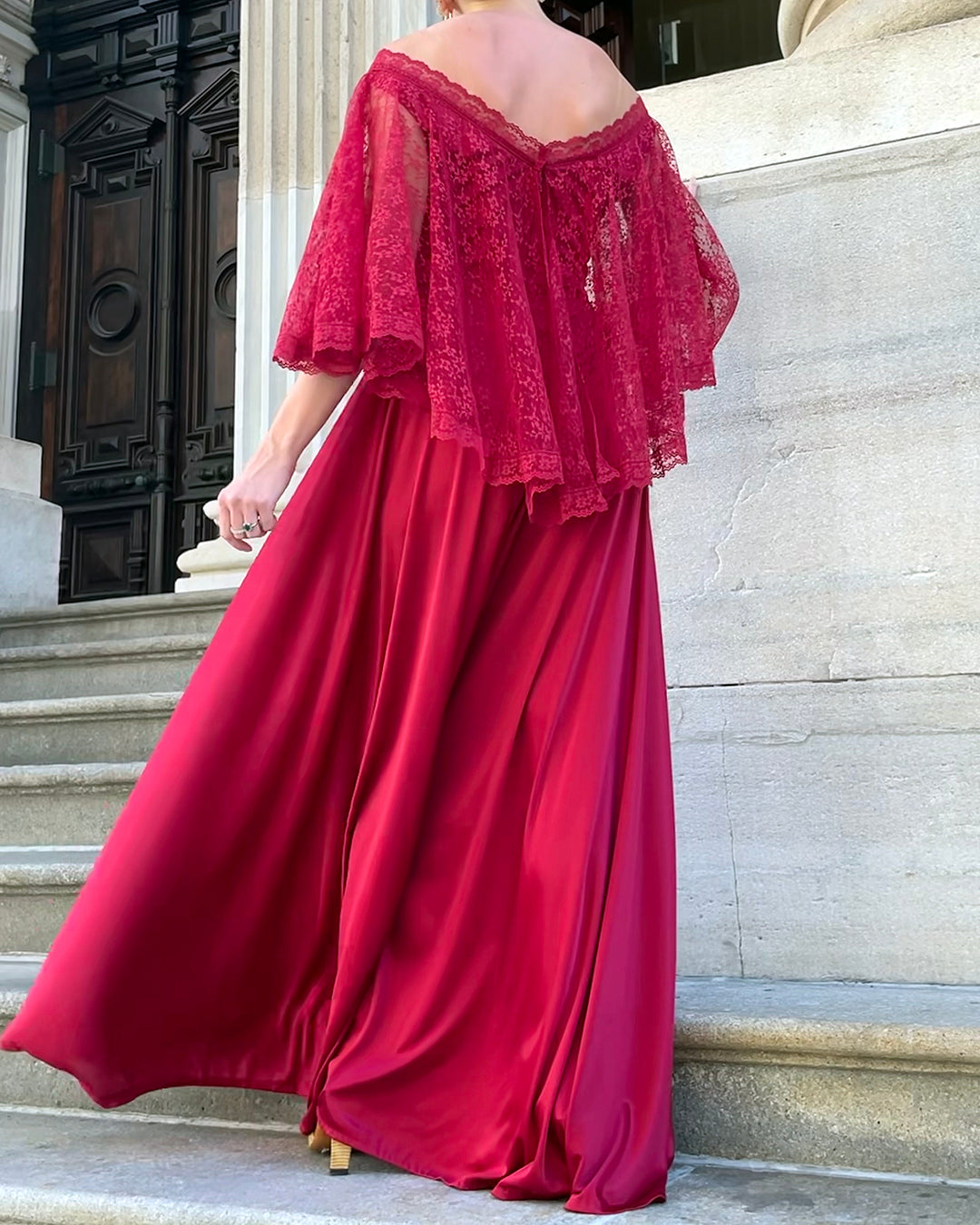 VINTAGE 1970s CRANBERRY GOWN WITH LACE BERTHA COLLAR
