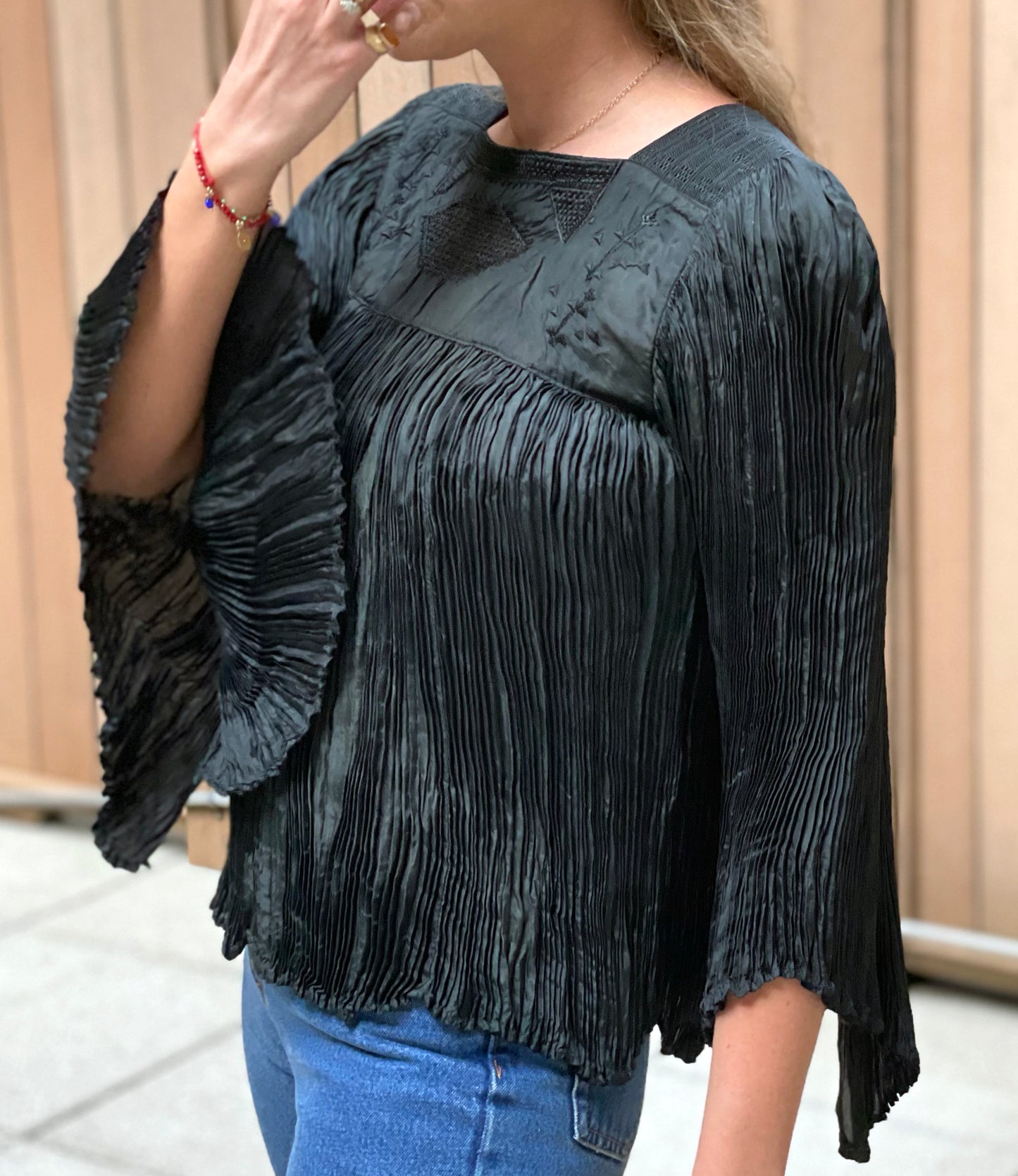Rare Vintage Embroidered  Plissé Peasant Top