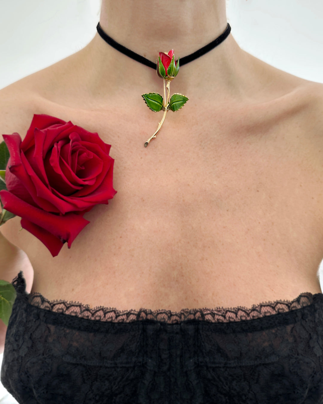 Vintage 1960s Rose Pendant Choker/Brooch