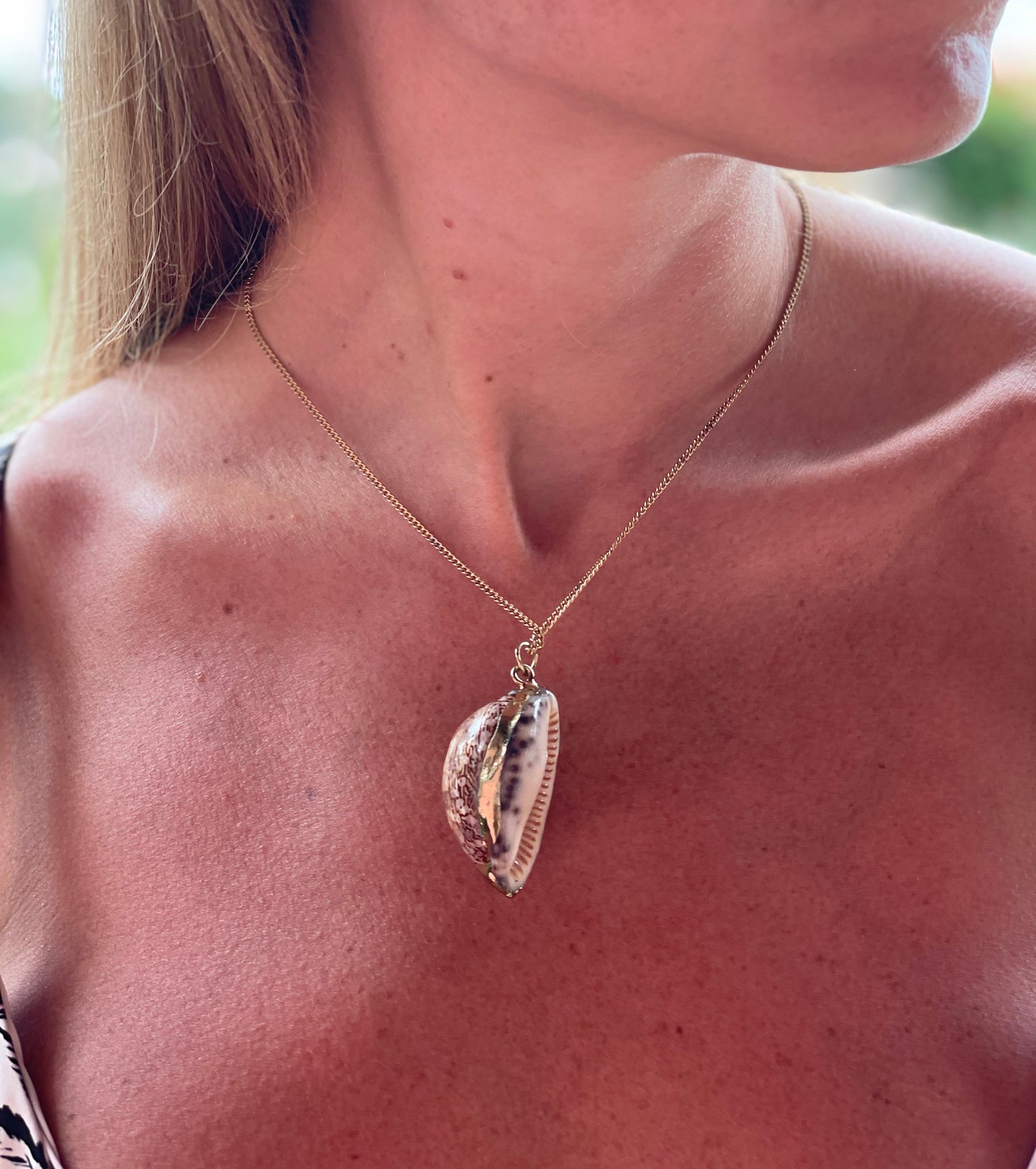Genuine Seashell Necklace With Cuban Link Chain